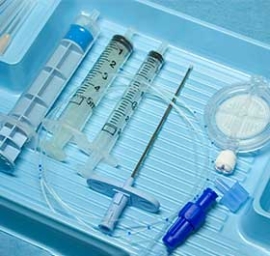 Medical device tray and kit